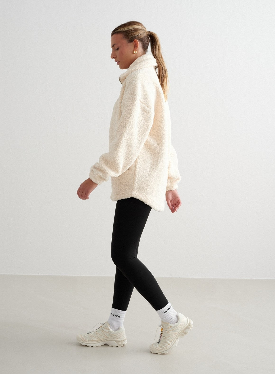 Maja | Almond White Frottejakk - UTSOLGT