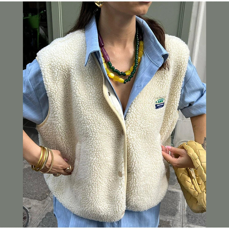Thea | Teddyvest i myk fuskepels