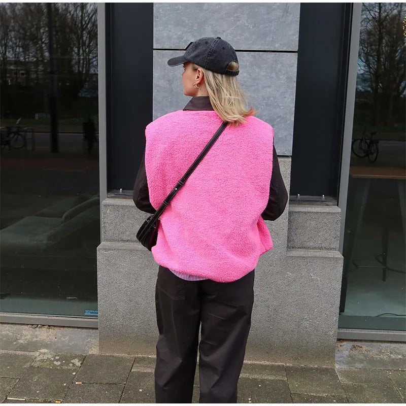 Thea | Teddyvest i myk fuskepels